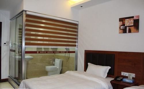 Дунъин: Lvzhou Business Hote-dongying