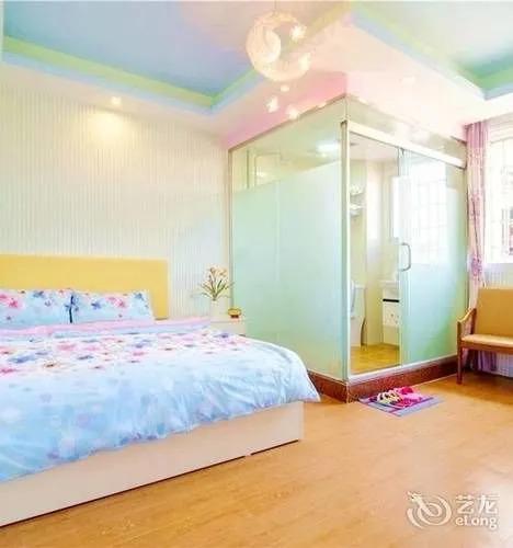Сямынь: Small White Whale Inn
