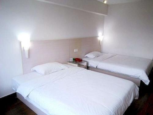 Наньнин: Nanning Caiyuan Business Hotel