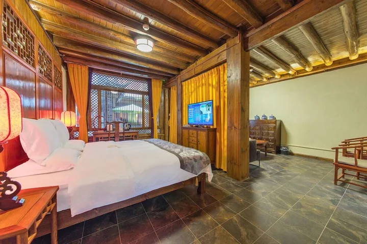 Лицзян: Lijiang Langyun Inn
