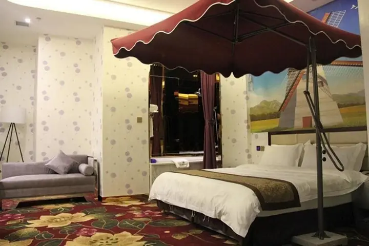 Лоян: aina hotel