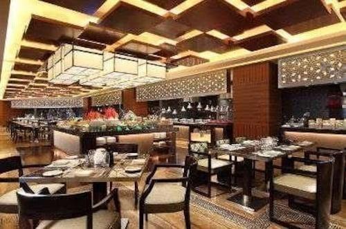 Чанчжоу: Ramada Plaza Suites Hotel Changzhou