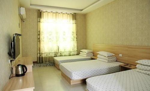 Ухань: Minghang Hotel