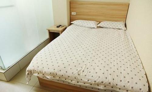 Ухань: Minghang Hotel