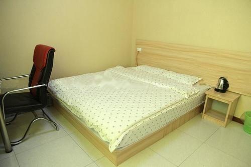 Ухань: Minghang Hotel