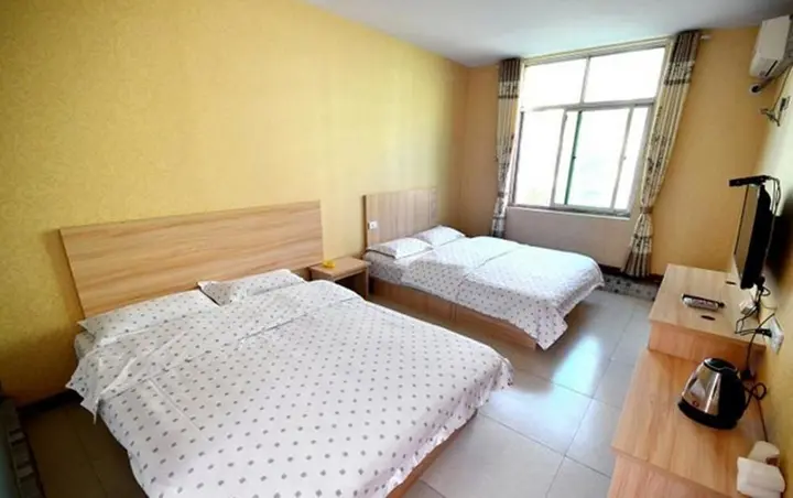 Ухань: Minghang Hotel