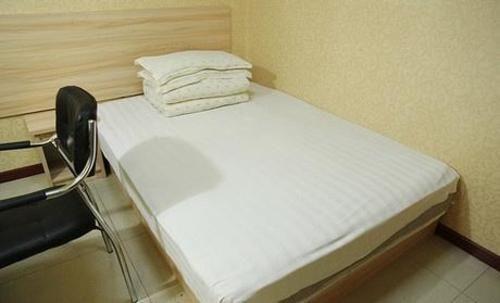 Ухань: Minghang Hotel