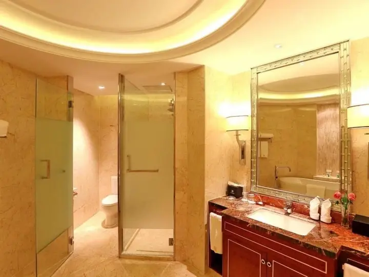 Уси: Hubing Spring Season Hotel