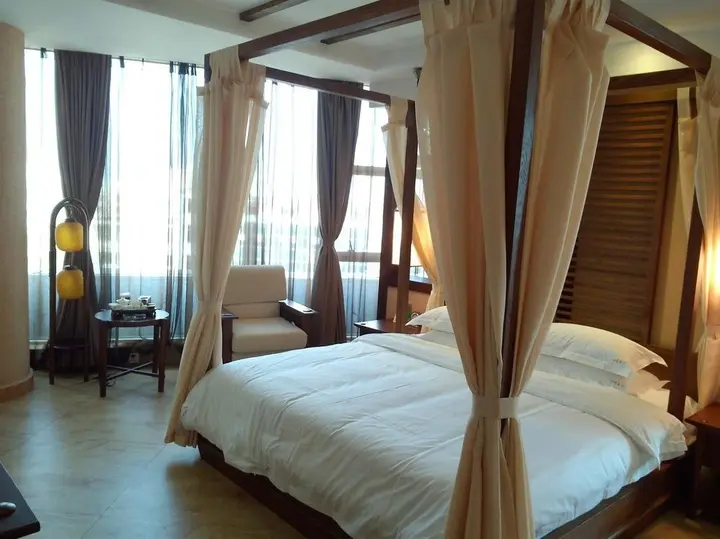 Цюнхай: Spring Four Seasons Hotel
