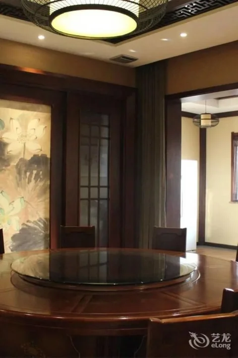 Хэншуй: Qinseyuan Inn