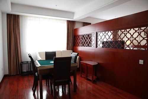 Джин-Чжоу: Honghu Jintai Hotel