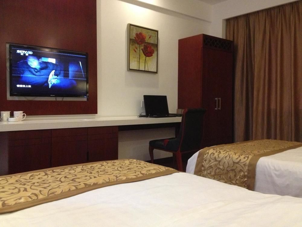Джин-Чжоу: Honghu Jintai Hotel