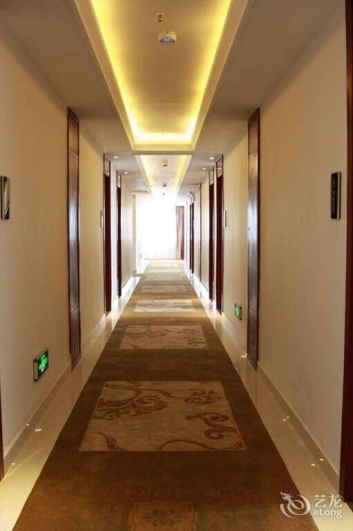 Джин-Чжоу: Honghu Jintai Hotel