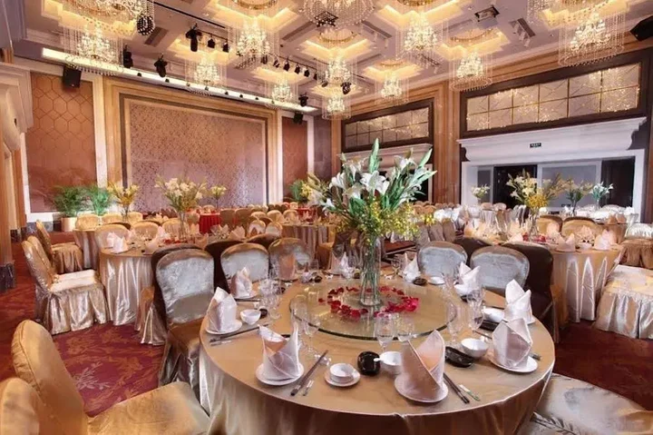 Чжаоцин: Star Lake Hotel