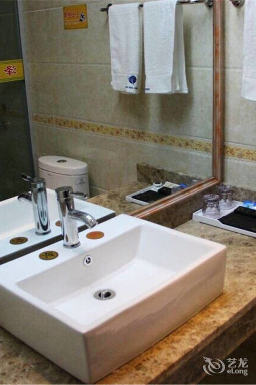 Аньцин: Zezhou Hotel