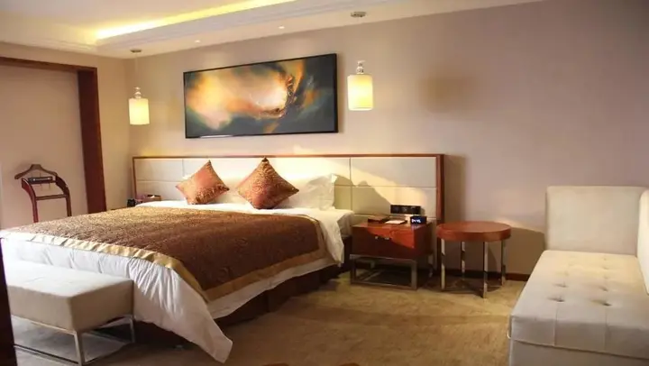 Вэйнань: Mesa International Hotel