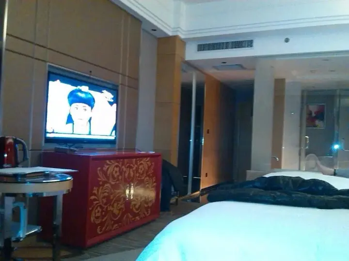 Вэйнань: Mesa International Hotel