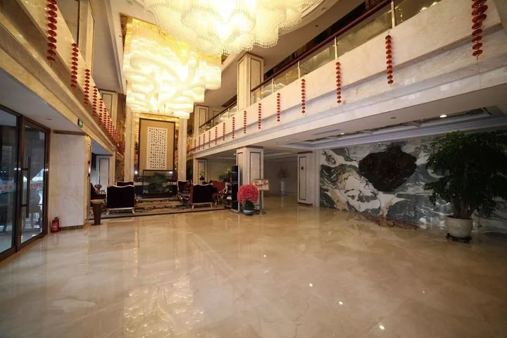 Даньдун: Run Zeng Hotel