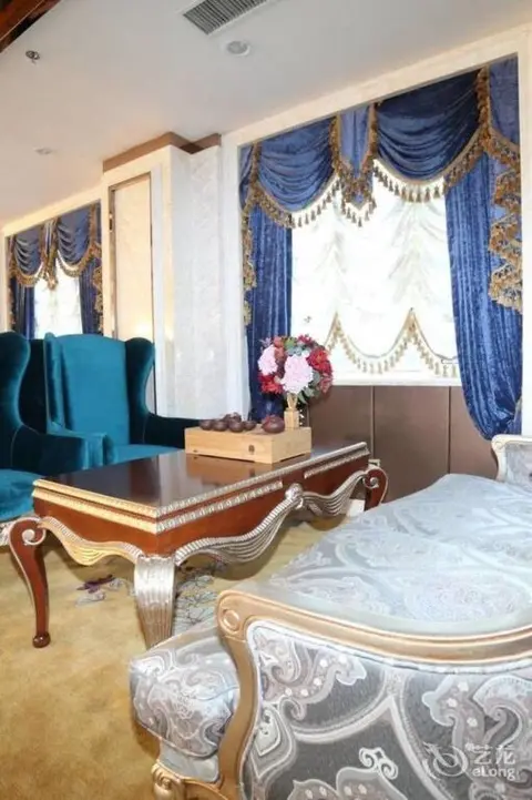 Даньдун: Run Zeng Hotel