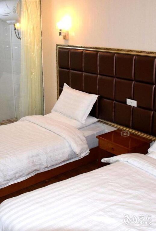 Вэйнань: Taihua Hotel