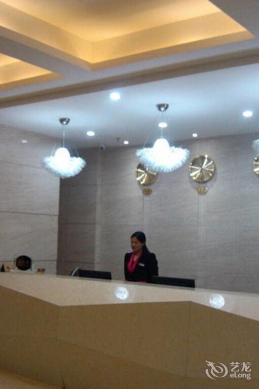 Чжаньцзян: Zhanjiang Joyful Hotel