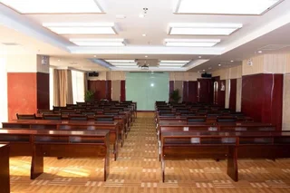 Баоцзи: Baoji Vancouver International Hotel