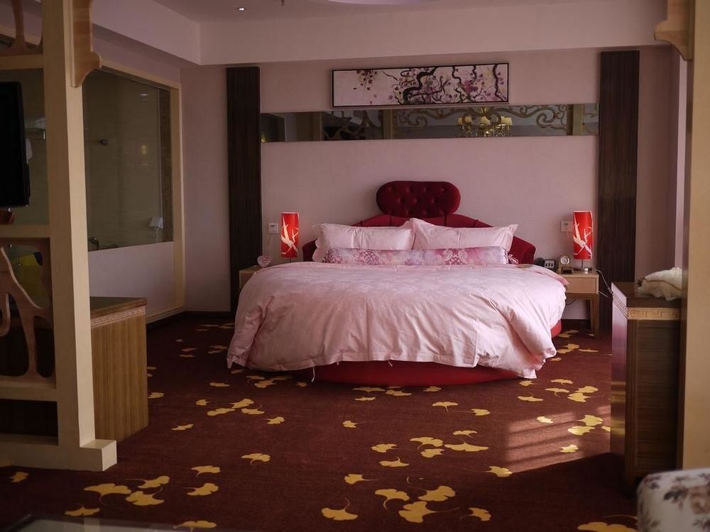 Баоцзи: Baoji Vancouver International Hotel