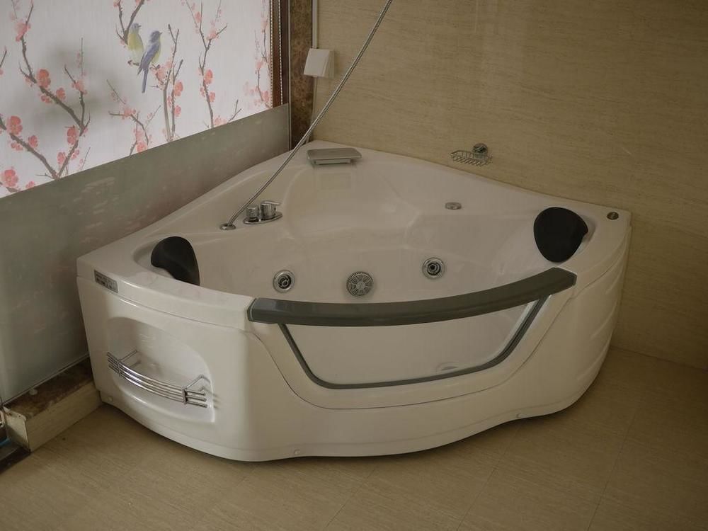 Баоцзи: Baoji Vancouver International Hotel