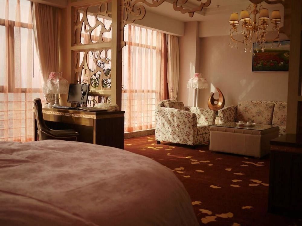 Баоцзи: Baoji Vancouver International Hotel