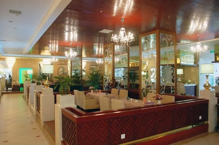 Баоцзи: Baoji Vancouver International Hotel