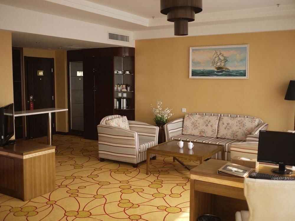 Баоцзи: Baoji Vancouver International Hotel