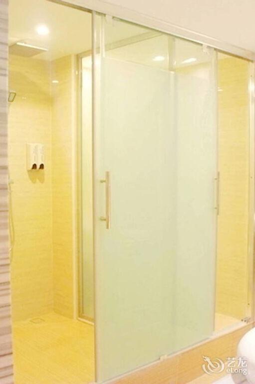 Ухань: Yi Bai Hotel- Wuhan