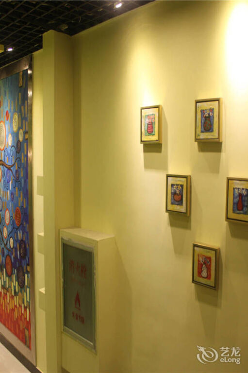 Синьян: Xinyang Times Inn