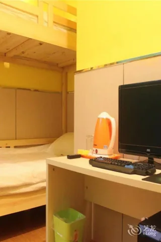 Синьян: Xinyang Times Inn