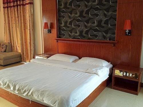 Бэйхай: Wanqing Hotel
