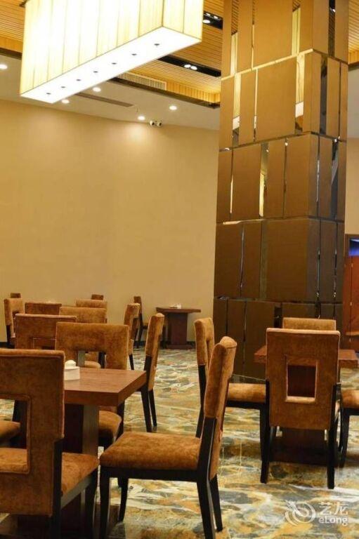 Шаогуань: Dong Cheng Jing Jiang Hotel