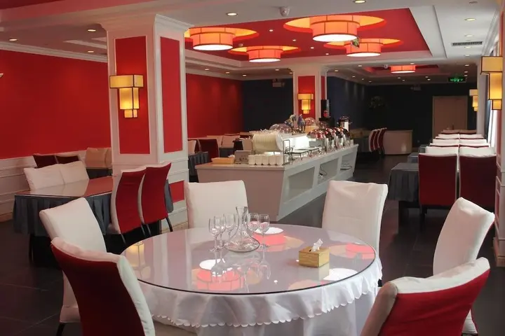 Чжэнчжоу: Kunlun Leju Business Hotel