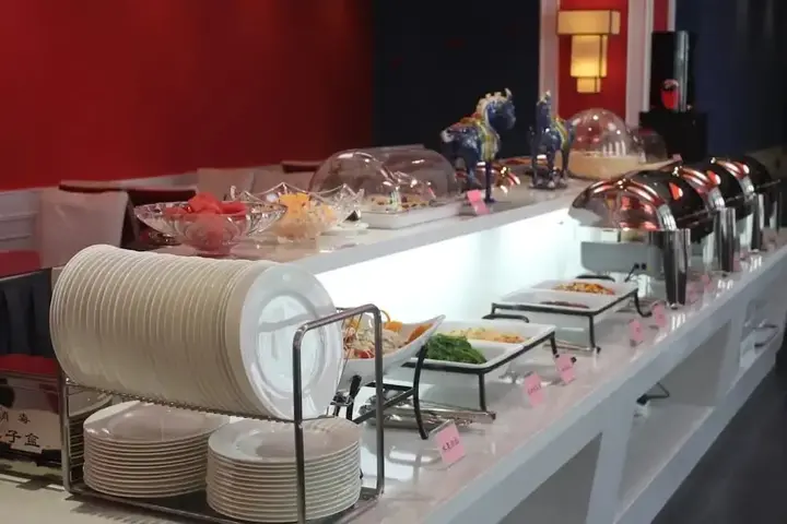 Чжэнчжоу: Kunlun Leju Business Hotel