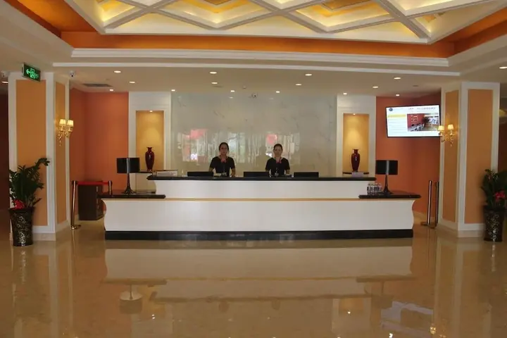 Чжэнчжоу: Kunlun Leju Business Hotel