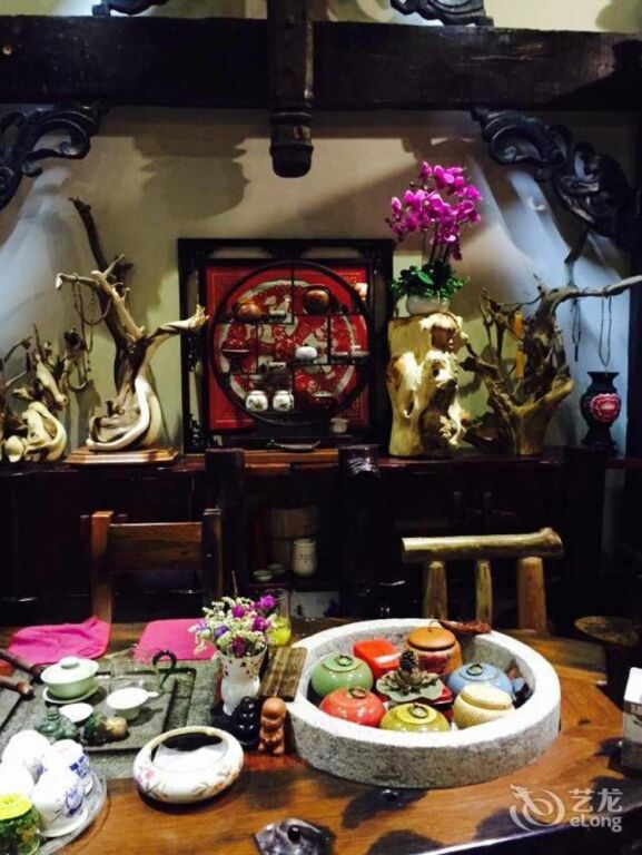 Чжанцзяцзе: Dielianhua Hongdouyuan Inn