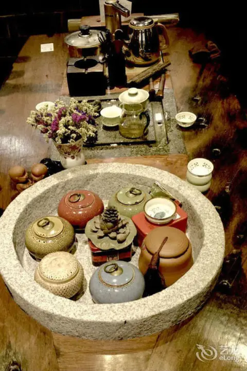 Чжанцзяцзе: Dielianhua Hongdouyuan Inn