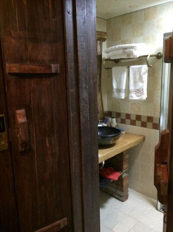 Чжанцзяцзе: Dielianhua Hongdouyuan Inn