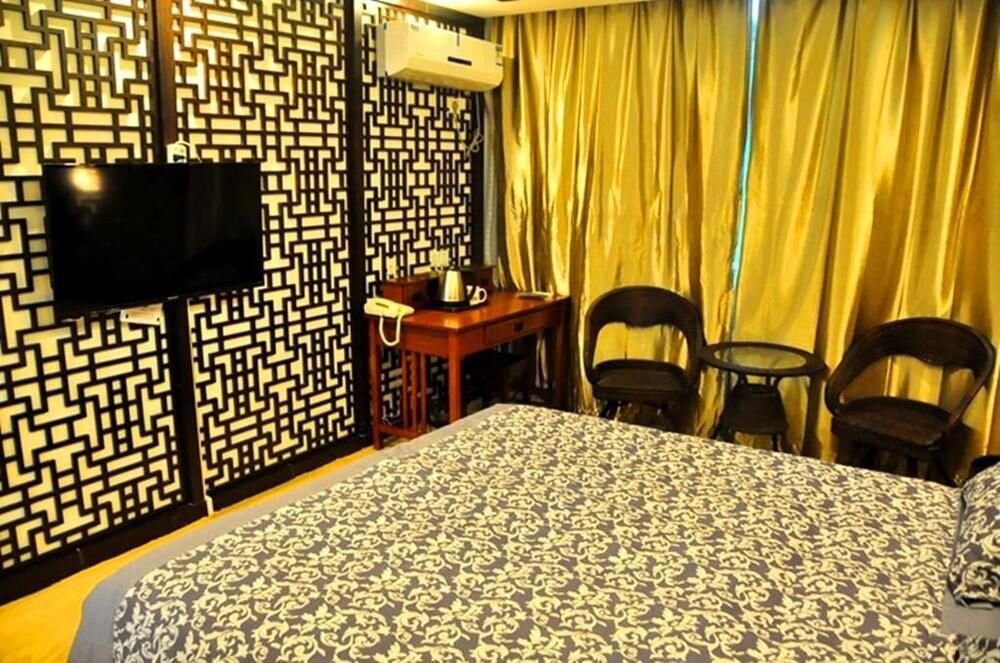 Цзинань: Super 8 Jinan Daminghu East Gate