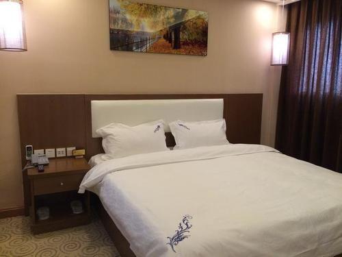Дунъин: Orange Hotel Dongying