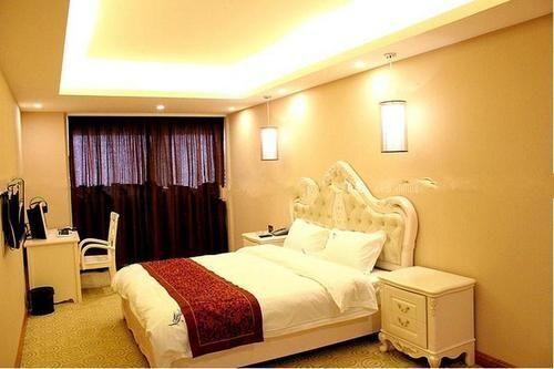 Дунъин: Orange Hotel Dongying
