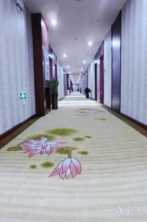 Ухань: One House Cinema Hotel (Hubei Institute of Economics)