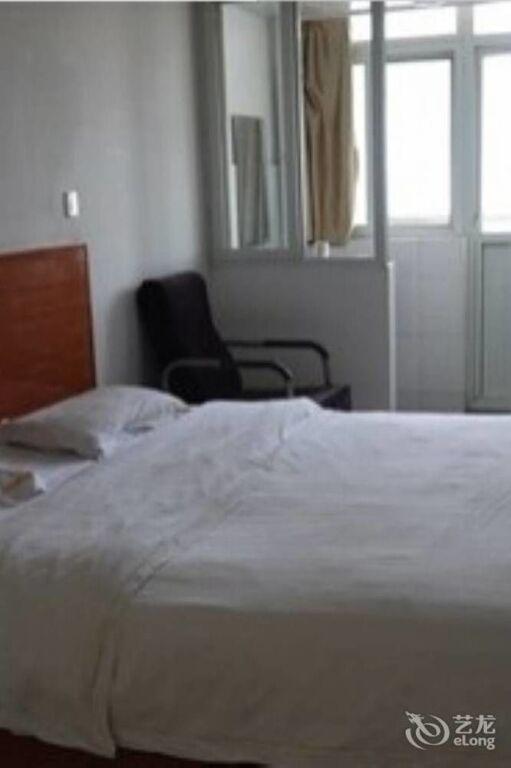 Ухань: One House Cinema Hotel (Hubei Institute of Economics)