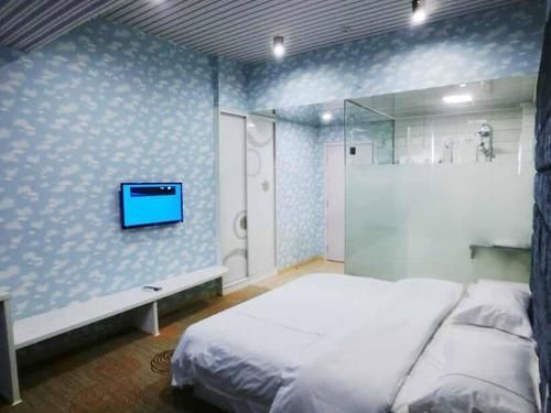 Ухань: One House Cinema Hotel (Hubei Institute of Economics)