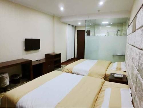 Ухань: One House Cinema Hotel (Hubei Institute of Economics)