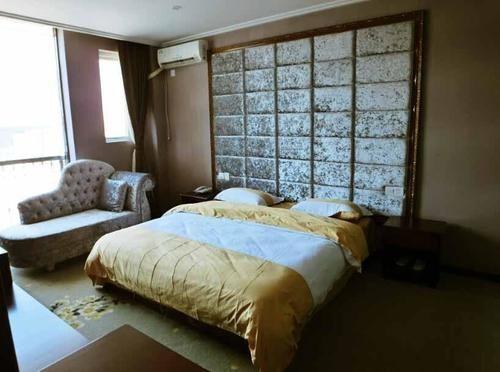 Ухань: One House Cinema Hotel (Hubei Institute of Economics)